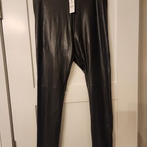 Express Sz M Black Faux Leather Leggings
